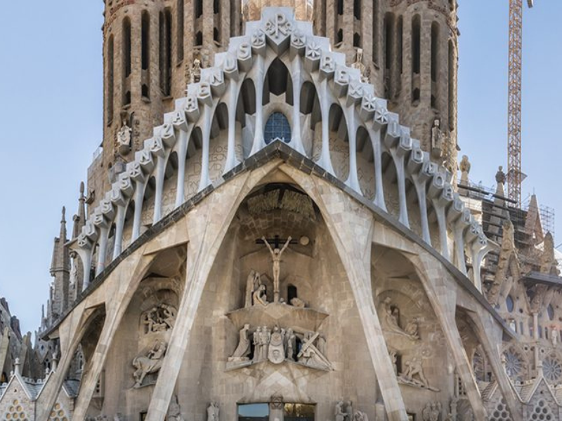 Freetour Sagrada Familia Exterior: Los Secretos de las Fachadas